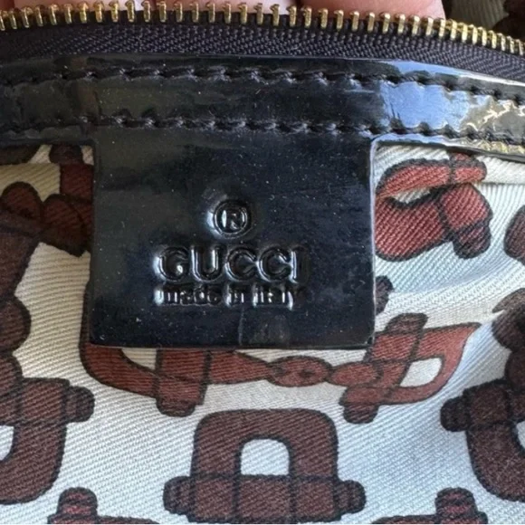 Gucci Babouska studded Black Patent Leather Shoulder Bag - Picture 13 of 16